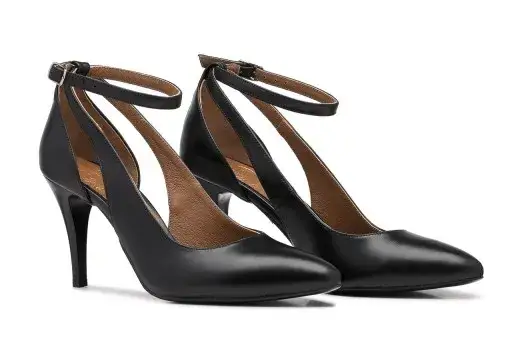 różne rodzaje butów do tańca high heels, stabilne obcasy, paski na kostkę