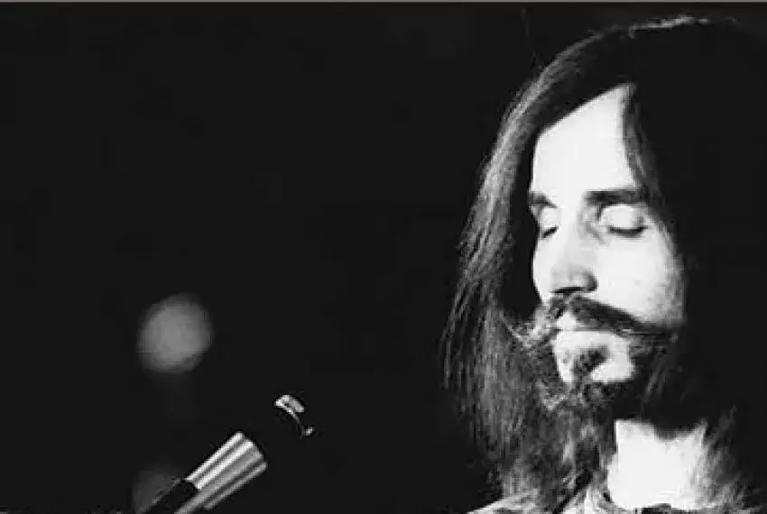 Czesław Niemen z syntezatorem Mooga